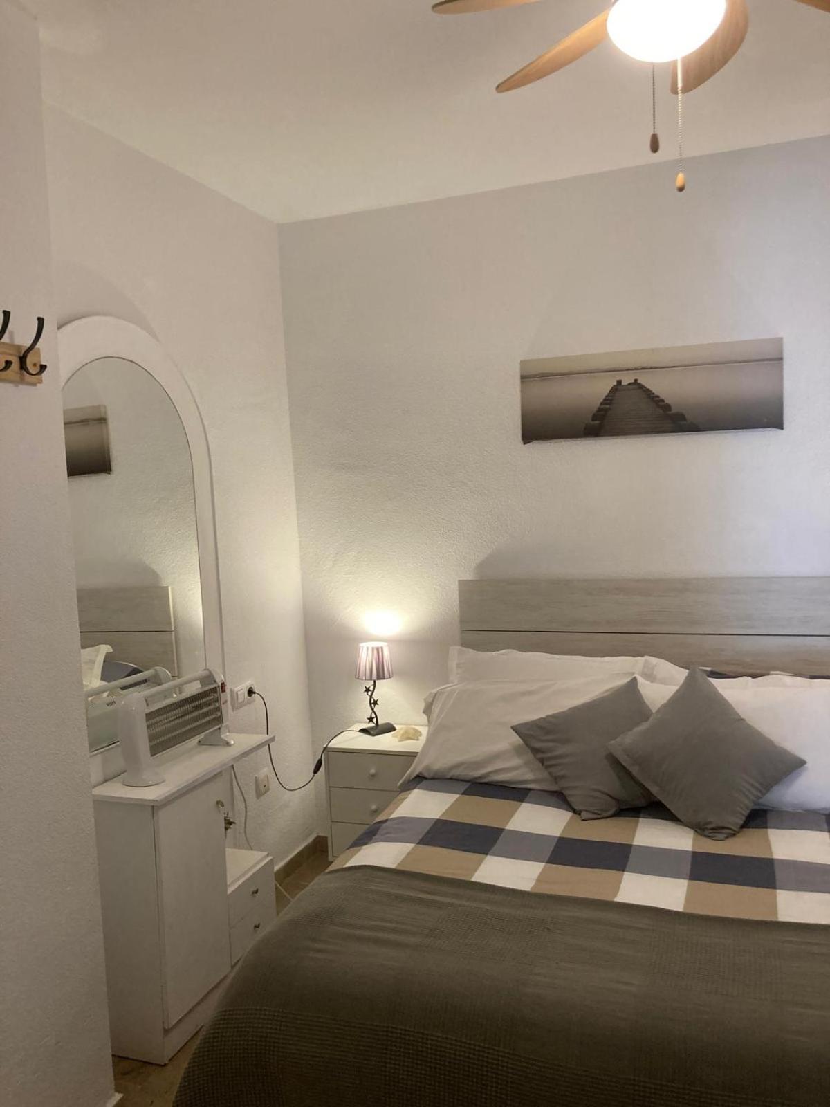 Marina Apartment Beach Front Estepona Exterior foto